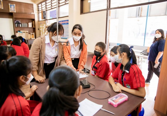 ภาพกิจกรรม  คณะวิทยาศาสตร์และเทคโนโลยี จัดค่ายวิทยาศาสตร์สัญจรโรงเรียนพรานกระต่ายพิทยาคม