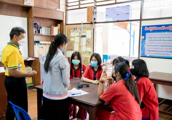 ภาพกิจกรรม  คณะวิทยาศาสตร์และเทคโนโลยี จัดค่ายวิทยาศาสตร์สัญจรโรงเรียนพรานกระต่ายพิทยาคม