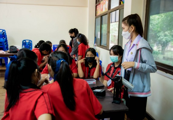 ภาพกิจกรรม  คณะวิทยาศาสตร์และเทคโนโลยี จัดค่ายวิทยาศาสตร์สัญจรโรงเรียนพรานกระต่ายพิทยาคม