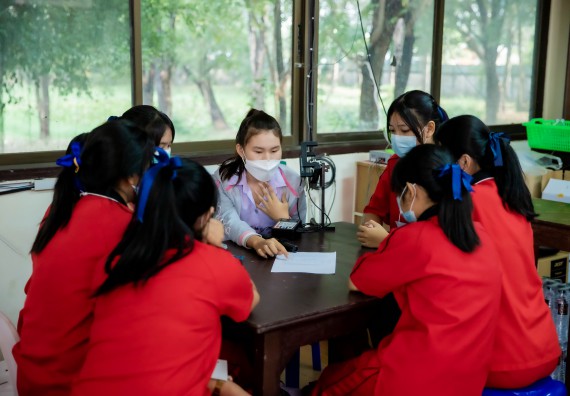 ภาพกิจกรรม  คณะวิทยาศาสตร์และเทคโนโลยี จัดค่ายวิทยาศาสตร์สัญจรโรงเรียนพรานกระต่ายพิทยาคม