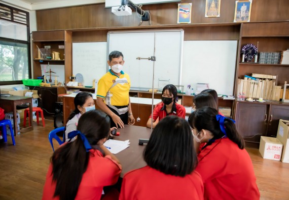 ภาพกิจกรรม  คณะวิทยาศาสตร์และเทคโนโลยี จัดค่ายวิทยาศาสตร์สัญจรโรงเรียนพรานกระต่ายพิทยาคม