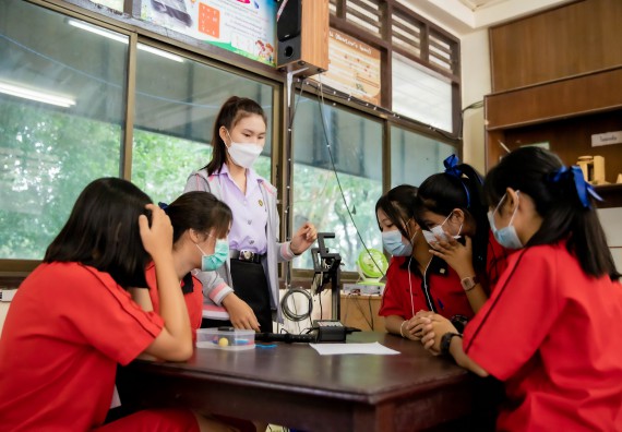 ภาพกิจกรรม  คณะวิทยาศาสตร์และเทคโนโลยี จัดค่ายวิทยาศาสตร์สัญจรโรงเรียนพรานกระต่ายพิทยาคม