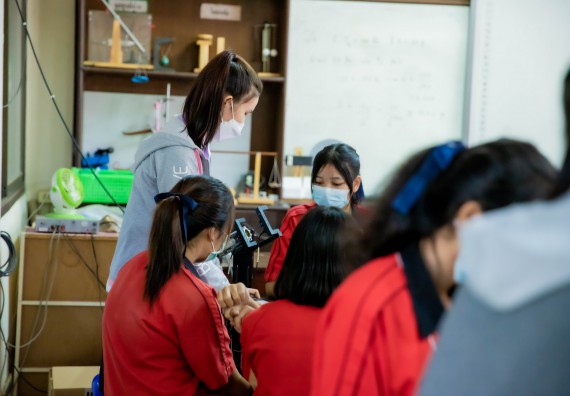 ภาพกิจกรรม  คณะวิทยาศาสตร์และเทคโนโลยี จัดค่ายวิทยาศาสตร์สัญจรโรงเรียนพรานกระต่ายพิทยาคม