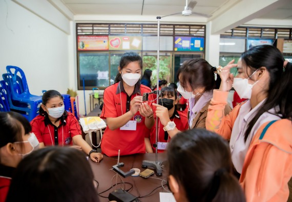 ภาพกิจกรรม  คณะวิทยาศาสตร์และเทคโนโลยี จัดค่ายวิทยาศาสตร์สัญจรโรงเรียนพรานกระต่ายพิทยาคม