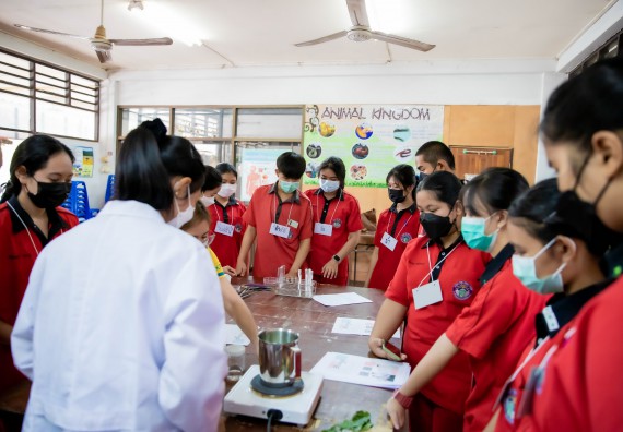 ภาพกิจกรรม  คณะวิทยาศาสตร์และเทคโนโลยี จัดค่ายวิทยาศาสตร์สัญจรโรงเรียนพรานกระต่ายพิทยาคม