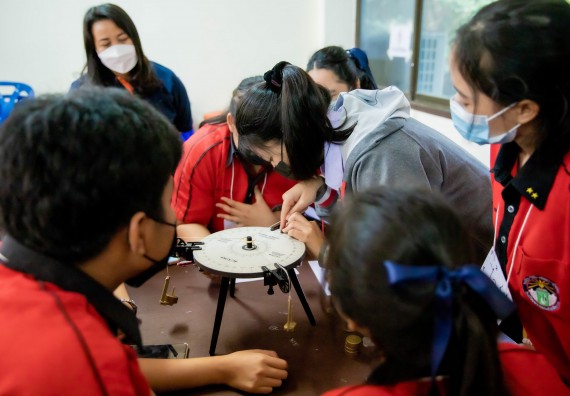 ภาพกิจกรรม  คณะวิทยาศาสตร์และเทคโนโลยี จัดค่ายวิทยาศาสตร์สัญจรโรงเรียนพรานกระต่ายพิทยาคม