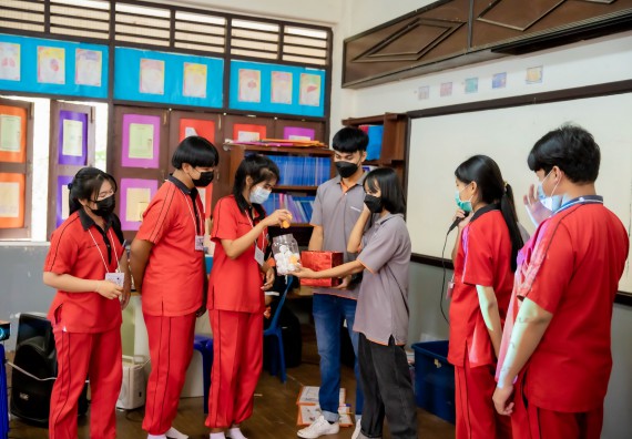 ภาพกิจกรรม  คณะวิทยาศาสตร์และเทคโนโลยี จัดค่ายวิทยาศาสตร์สัญจรโรงเรียนพรานกระต่ายพิทยาคม