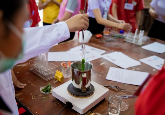 ภาพกิจกรรม  คณะวิทยาศาสตร์และเทคโนโลยี จัดค่ายวิทยาศาสตร์สัญจรโรงเรียนพรานกระต่ายพิทยาคม