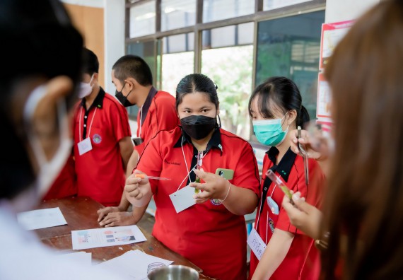 ภาพกิจกรรม  คณะวิทยาศาสตร์และเทคโนโลยี จัดค่ายวิทยาศาสตร์สัญจรโรงเรียนพรานกระต่ายพิทยาคม