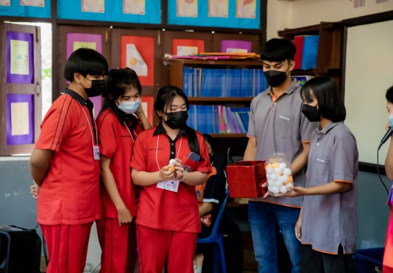 ภาพกิจกรรม  คณะวิทยาศาสตร์และเทคโนโลยี จัดค่ายวิทยาศาสตร์สัญจรโรงเรียนพรานกระต่ายพิทยาคม