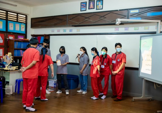 ภาพกิจกรรม  คณะวิทยาศาสตร์และเทคโนโลยี จัดค่ายวิทยาศาสตร์สัญจรโรงเรียนพรานกระต่ายพิทยาคม