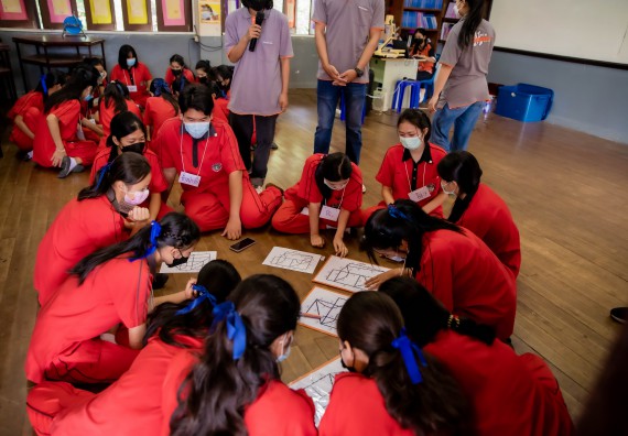 ภาพกิจกรรม  คณะวิทยาศาสตร์และเทคโนโลยี จัดค่ายวิทยาศาสตร์สัญจรโรงเรียนพรานกระต่ายพิทยาคม