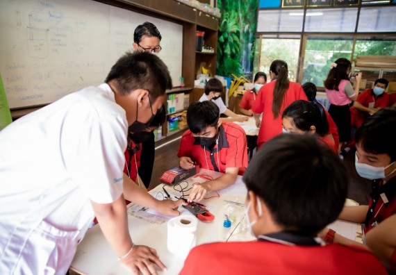 ภาพกิจกรรม  คณะวิทยาศาสตร์และเทคโนโลยี จัดค่ายวิทยาศาสตร์สัญจรโรงเรียนพรานกระต่ายพิทยาคม