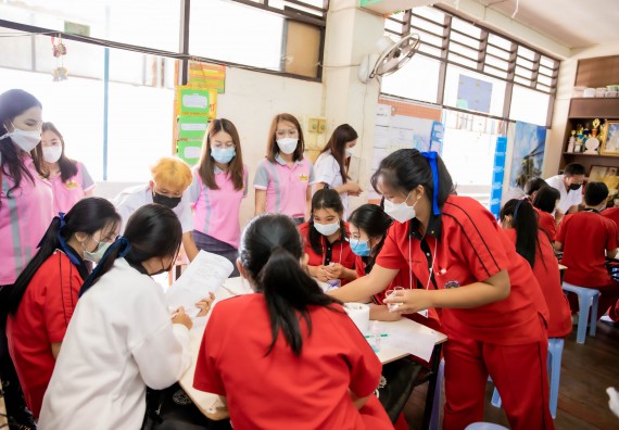 ภาพกิจกรรม  คณะวิทยาศาสตร์และเทคโนโลยี จัดค่ายวิทยาศาสตร์สัญจรโรงเรียนพรานกระต่ายพิทยาคม