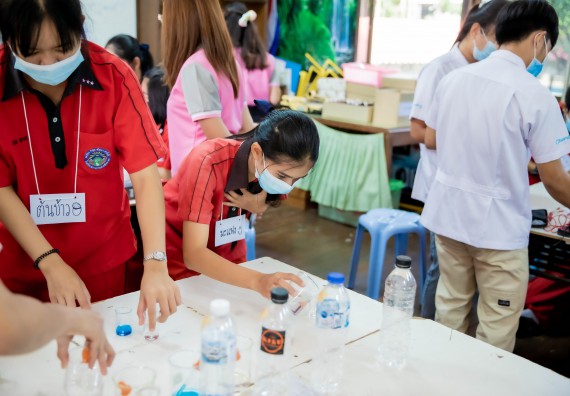 ภาพกิจกรรม  คณะวิทยาศาสตร์และเทคโนโลยี จัดค่ายวิทยาศาสตร์สัญจรโรงเรียนพรานกระต่ายพิทยาคม