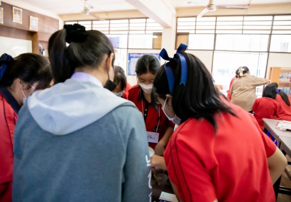 ภาพกิจกรรม  คณะวิทยาศาสตร์และเทคโนโลยี จัดค่ายวิทยาศาสตร์สัญจรโรงเรียนพรานกระต่ายพิทยาคม