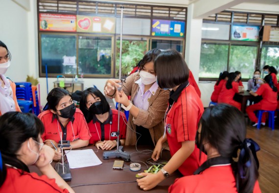 ภาพกิจกรรม  คณะวิทยาศาสตร์และเทคโนโลยี จัดค่ายวิทยาศาสตร์สัญจรโรงเรียนพรานกระต่ายพิทยาคม