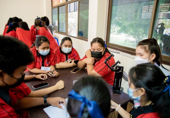 ภาพกิจกรรม  คณะวิทยาศาสตร์และเทคโนโลยี จัดค่ายวิทยาศาสตร์สัญจรโรงเรียนพรานกระต่ายพิทยาคม