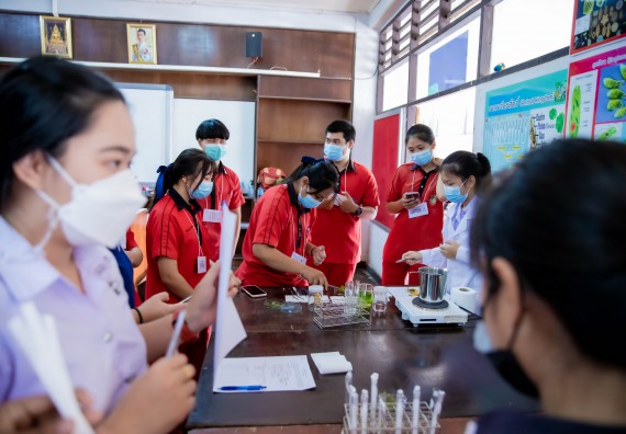 ภาพกิจกรรม  คณะวิทยาศาสตร์และเทคโนโลยี จัดค่ายวิทยาศาสตร์สัญจรโรงเรียนพรานกระต่ายพิทยาคม