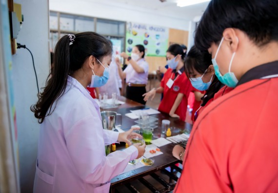 ภาพกิจกรรม  คณะวิทยาศาสตร์และเทคโนโลยี จัดค่ายวิทยาศาสตร์สัญจรโรงเรียนพรานกระต่ายพิทยาคม