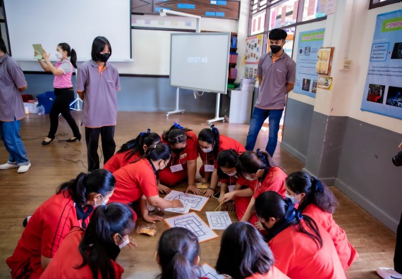 ภาพกิจกรรม  คณะวิทยาศาสตร์และเทคโนโลยี จัดค่ายวิทยาศาสตร์สัญจรโรงเรียนพรานกระต่ายพิทยาคม