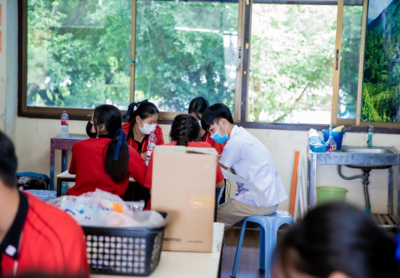 ภาพกิจกรรม  คณะวิทยาศาสตร์และเทคโนโลยี จัดค่ายวิทยาศาสตร์สัญจรโรงเรียนพรานกระต่ายพิทยาคม
