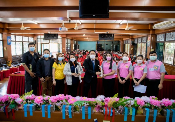 ภาพกิจกรรม  คณะวิทยาศาสตร์และเทคโนโลยี จัดค่ายวิทยาศาสตร์สัญจรโรงเรียนพรานกระต่ายพิทยาคม