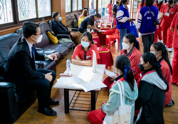 ภาพกิจกรรม  คณะวิทยาศาสตร์และเทคโนโลยี จัดค่ายวิทยาศาสตร์สัญจรโรงเรียนพรานกระต่ายพิทยาคม