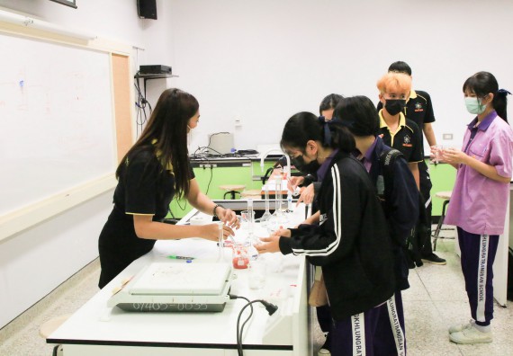 คณะวิทยาศาสตร์และเทคโนโลยี จัดกิจกรรมค่ายบูรณาการส่งเสริมนักเรียนห้องเรียนพิเศษ (E-SMART) โรงเรียนคลองขลุงราษฎร์รังสรรค์