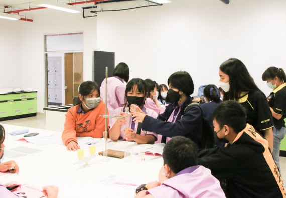 คณะวิทยาศาสตร์และเทคโนโลยี จัดกิจกรรมค่ายบูรณาการส่งเสริมนักเรียนห้องเรียนพิเศษ (E-SMART) โรงเรียนคลองขลุงราษฎร์รังสรรค์