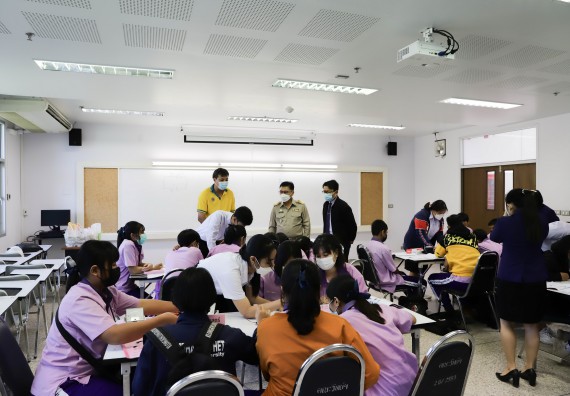 คณะวิทยาศาสตร์และเทคโนโลยี จัดกิจกรรมค่ายบูรณาการส่งเสริมนักเรียนห้องเรียนพิเศษ (E-SMART) โรงเรียนคลองขลุงราษฎร์รังสรรค์