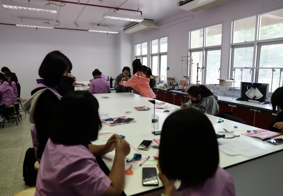 คณะวิทยาศาสตร์และเทคโนโลยี จัดกิจกรรมค่ายบูรณาการส่งเสริมนักเรียนห้องเรียนพิเศษ (E-SMART) โรงเรียนคลองขลุงราษฎร์รังสรรค์