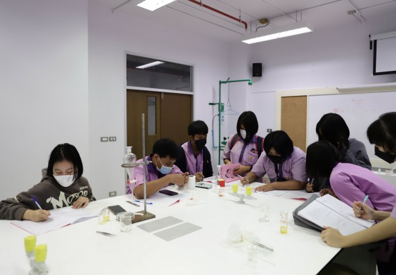 คณะวิทยาศาสตร์และเทคโนโลยี จัดกิจกรรมค่ายบูรณาการส่งเสริมนักเรียนห้องเรียนพิเศษ (E-SMART) โรงเรียนคลองขลุงราษฎร์รังสรรค์