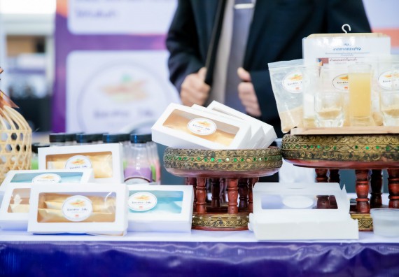 ภาพกิจกรรม  คณบดีคณะวิทยาศาสตร์และเทคโนโลยี พร้อมด้วยรองคณบดีคณะวิทยาศาสตร์และเทคโนโลยี เข้าร่วมชมนิทรรศการแสดงผลงานภายใต้โครงการมหาวิทยาลัยสู่ตำบล สร้างรากแก้วให้ประเทศ หรือ โครงการ U2T ของมหาวิทยาลัยราชภัฏกำแพงเพชร