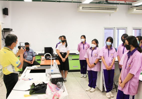 ภาพกิจกรรม  คณะวิทยาศาสตร์และเทคโนโลยี จัดกิจกรรมค่ายบูรณาการส่งเสริมนักเรียนห้องเรียนพิเศษ (E-SMART) โรงเรียนคลองขลุงราษฎร์รังสรรค์ ระดับชั้นมัธยมศึกษาปีที่ 4-6