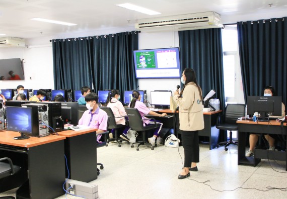 ภาพกิจกรรม  คณะวิทยาศาสตร์และเทคโนโลยี จัดกิจกรรมค่ายบูรณาการส่งเสริมนักเรียนห้องเรียนพิเศษ (E-SMART) โรงเรียนคลองขลุงราษฎร์รังสรรค์ ระดับชั้นมัธยมศึกษาปีที่ 4-6