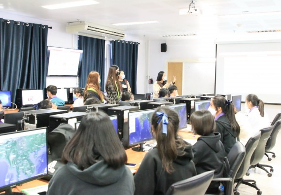 ภาพกิจกรรม  คณะวิทยาศาสตร์และเทคโนโลยี จัดกิจกรรมค่ายบูรณาการส่งเสริมนักเรียนห้องเรียนพิเศษ (E-SMART) โรงเรียนคลองขลุงราษฎร์รังสรรค์ ระดับชั้นมัธยมศึกษาปีที่ 4-6