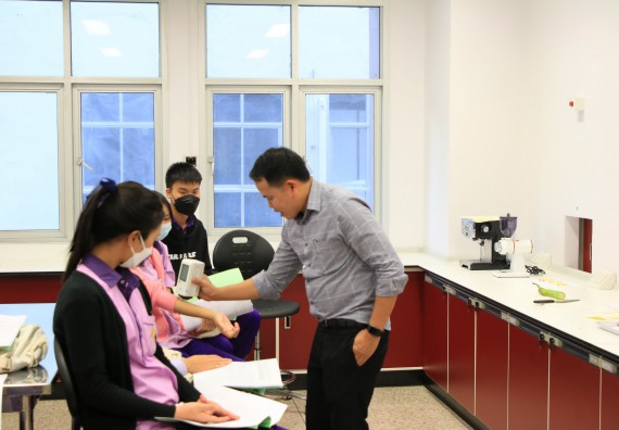 ภาพกิจกรรม  คณะวิทยาศาสตร์และเทคโนโลยี จัดกิจกรรมค่ายบูรณาการส่งเสริมนักเรียนห้องเรียนพิเศษ (E-SMART) โรงเรียนคลองขลุงราษฎร์รังสรรค์ ระดับชั้นมัธยมศึกษาปีที่ 4-6