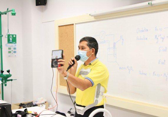 ภาพกิจกรรม  คณะวิทยาศาสตร์และเทคโนโลยี จัดกิจกรรมค่ายบูรณาการส่งเสริมนักเรียนห้องเรียนพิเศษ (E-SMART) โรงเรียนคลองขลุงราษฎร์รังสรรค์ ระดับชั้นมัธยมศึกษาปีที่ 4-6