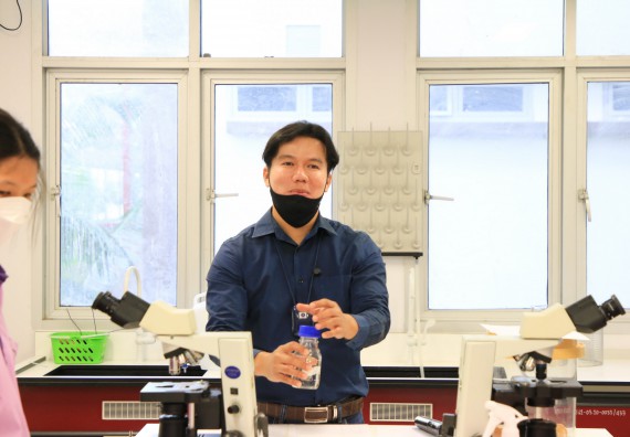 ภาพกิจกรรม  คณะวิทยาศาสตร์และเทคโนโลยี จัดกิจกรรมค่ายบูรณาการส่งเสริมนักเรียนห้องเรียนพิเศษ (E-SMART) โรงเรียนคลองขลุงราษฎร์รังสรรค์ ระดับชั้นมัธยมศึกษาปีที่ 4-6