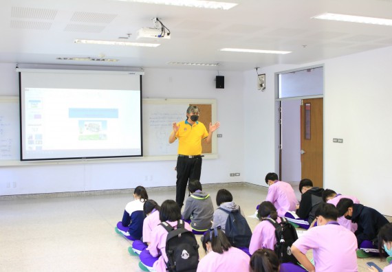 ภาพกิจกรรม  คณะวิทยาศาสตร์และเทคโนโลยี จัดกิจกรรมค่ายบูรณาการส่งเสริมนักเรียนห้องเรียนพิเศษ (E-SMART) โรงเรียนคลองขลุงราษฎร์รังสรรค์ ระดับชั้นมัธยมศึกษาปีที่ 4-6