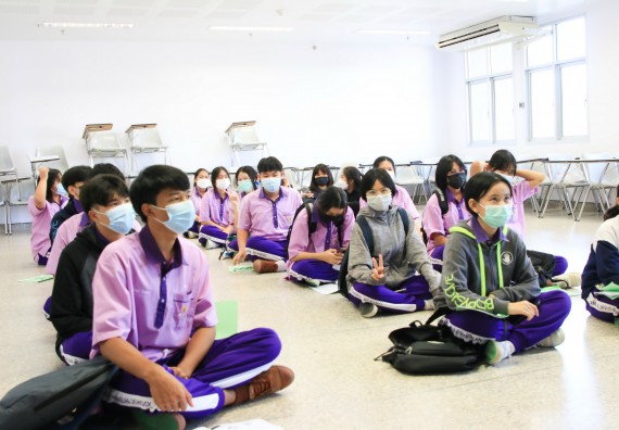 ภาพกิจกรรม  คณะวิทยาศาสตร์และเทคโนโลยี จัดกิจกรรมค่ายบูรณาการส่งเสริมนักเรียนห้องเรียนพิเศษ (E-SMART) โรงเรียนคลองขลุงราษฎร์รังสรรค์ ระดับชั้นมัธยมศึกษาปีที่ 4-6