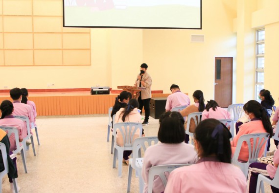 ภาพกิจกรรม  คณะวิทยาศาสตร์และเทคโนโลยี จัดกิจกรรมค่ายบูรณาการส่งเสริมนักเรียนห้องเรียนพิเศษ (E-SMART) โรงเรียนคลองขลุงราษฎร์รังสรรค์ ระดับชั้นมัธยมศึกษาปีที่ 4-6