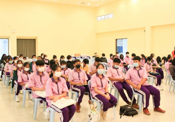 ภาพกิจกรรม  คณะวิทยาศาสตร์และเทคโนโลยี จัดกิจกรรมค่ายบูรณาการส่งเสริมนักเรียนห้องเรียนพิเศษ (E-SMART) โรงเรียนคลองขลุงราษฎร์รังสรรค์ ระดับชั้นมัธยมศึกษาปีที่ 4-6