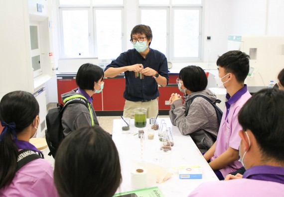 ภาพกิจกรรม  คณะวิทยาศาสตร์และเทคโนโลยี จัดกิจกรรมค่ายบูรณาการส่งเสริมนักเรียนห้องเรียนพิเศษ (E-SMART) โรงเรียนคลองขลุงราษฎร์รังสรรค์ ระดับชั้นมัธยมศึกษาปีที่ 4-6