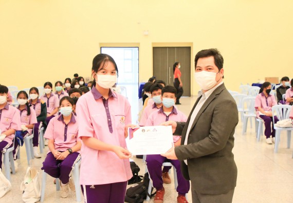 ภาพกิจกรรม  คณะวิทยาศาสตร์และเทคโนโลยี จัดกิจกรรมค่ายบูรณาการส่งเสริมนักเรียนห้องเรียนพิเศษ (E-SMART) โรงเรียนคลองขลุงราษฎร์รังสรรค์ ระดับชั้นมัธยมศึกษาปีที่ 4-6