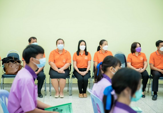 ภาพกิจกรรม  คณะวิทยาศาสตร์และเทคโนโลยี จัดกิจกรรมค่ายบูรณาการส่งเสริมนักเรียนห้องเรียนพิเศษ (E-SMART) โรงเรียนคลองขลุงราษฎร์รังสรรค์ ระดับชั้นมัธยมศึกษาปีที่ 4-6