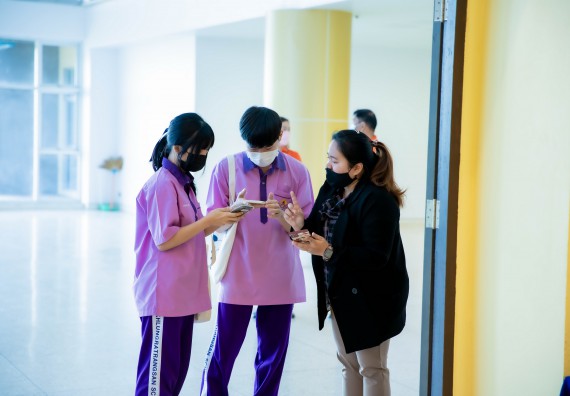 ภาพกิจกรรม  คณะวิทยาศาสตร์และเทคโนโลยี จัดกิจกรรมค่ายบูรณาการส่งเสริมนักเรียนห้องเรียนพิเศษ (E-SMART) โรงเรียนคลองขลุงราษฎร์รังสรรค์ ระดับชั้นมัธยมศึกษาปีที่ 4-6