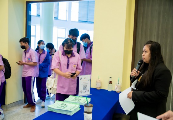 ภาพกิจกรรม  คณะวิทยาศาสตร์และเทคโนโลยี จัดกิจกรรมค่ายบูรณาการส่งเสริมนักเรียนห้องเรียนพิเศษ (E-SMART) โรงเรียนคลองขลุงราษฎร์รังสรรค์ ระดับชั้นมัธยมศึกษาปีที่ 4-6