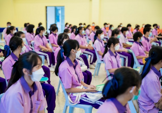 ภาพกิจกรรม  คณะวิทยาศาสตร์และเทคโนโลยี จัดกิจกรรมค่ายบูรณาการส่งเสริมนักเรียนห้องเรียนพิเศษ (E-SMART) โรงเรียนคลองขลุงราษฎร์รังสรรค์ ระดับชั้นมัธยมศึกษาปีที่ 4-6